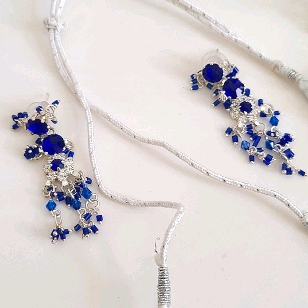 Necklace Set NIB - Picture 3 of 9